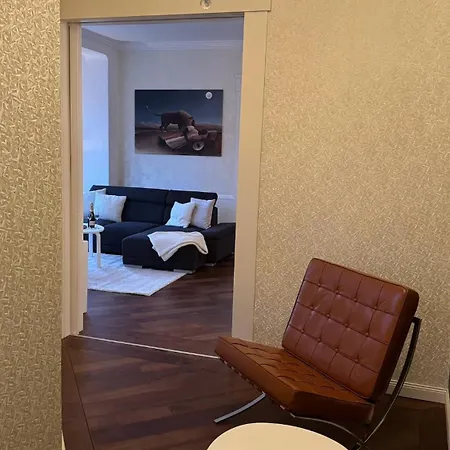 Koenigliche Wohnen In * Stade